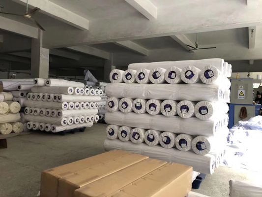 Белая полиэфирная атласная флаговая ткань 110GSM для прямой сублимационной печати для рекламы, каплевидного баннера, флага Swooper